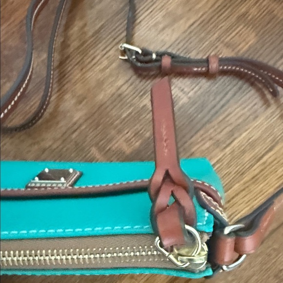 Dooney & Bourke Green Leather Crossbody Bag - Picture 5 of 10